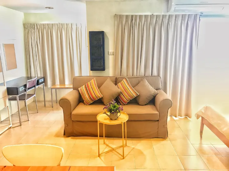 ดีลักซ์สตูดิโอ(เตียงควีนไซส์)