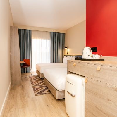 Twin Room Hampton by Hilton Blackburn Promo Code