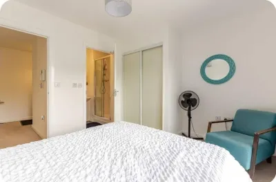 Stunning Modern Apartment in Rochester, England Hotele w: 