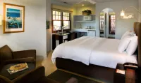 Casa Del Mar Inn