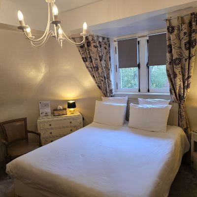 Classic Double Room with Double Bed Le Castel Guesthouse Promo Code