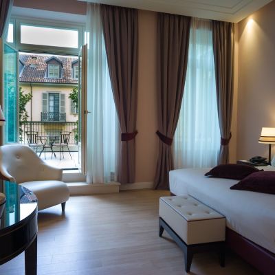 Deluxe Double Room with Balcony Turin Palace Hotel Promo Code