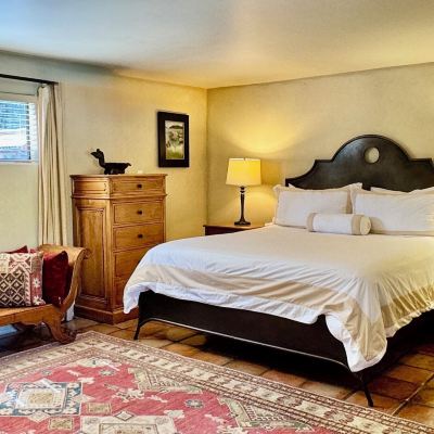 King Suite Blue Iguana Inn Promo Code