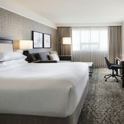 Traditional King Room Sheraton Cavalier Calgary Hotel Promo Code