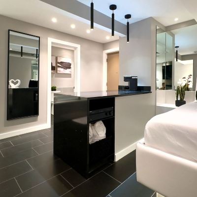 Elite Room, Jetted Tub Sybaris Pool Suites Promo Code