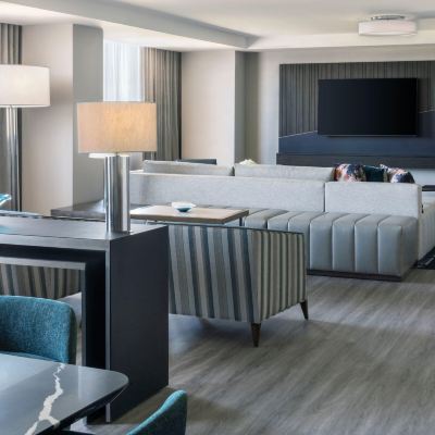 Executive King Suite Hyatt Regency O'Hare Chicago Promo Code