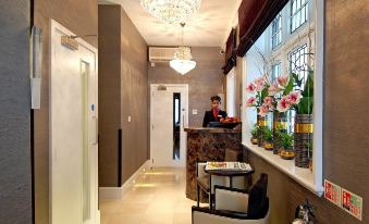 The Marble Arch Suites