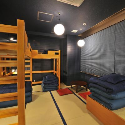 無窗日式五人房（帶公用浴室） 考山世界難波旅舍優惠