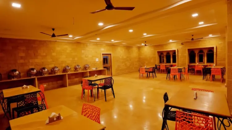 Ratnawali Camps Dining/Restaurant