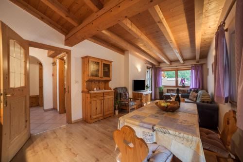 高级一卧室带阳台公寓