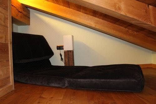 带阳台的小型套房