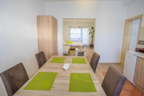 带露台的双人房