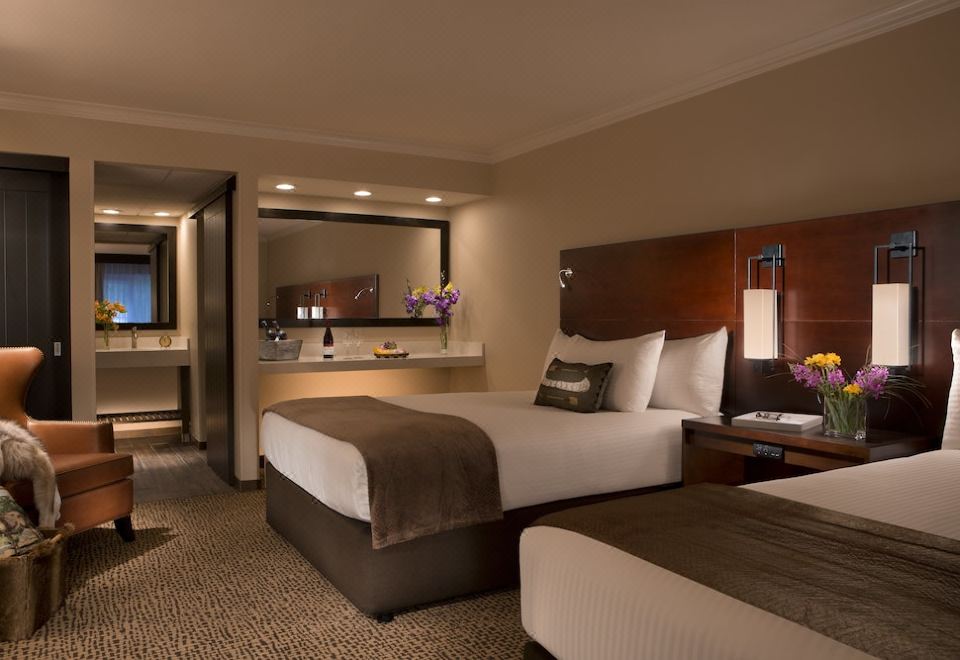 Deluxe Two Queen Room