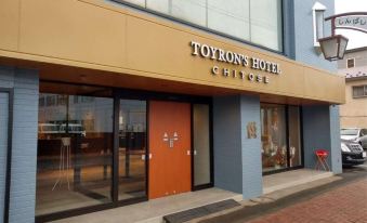 Toyron's Hotel Chitose