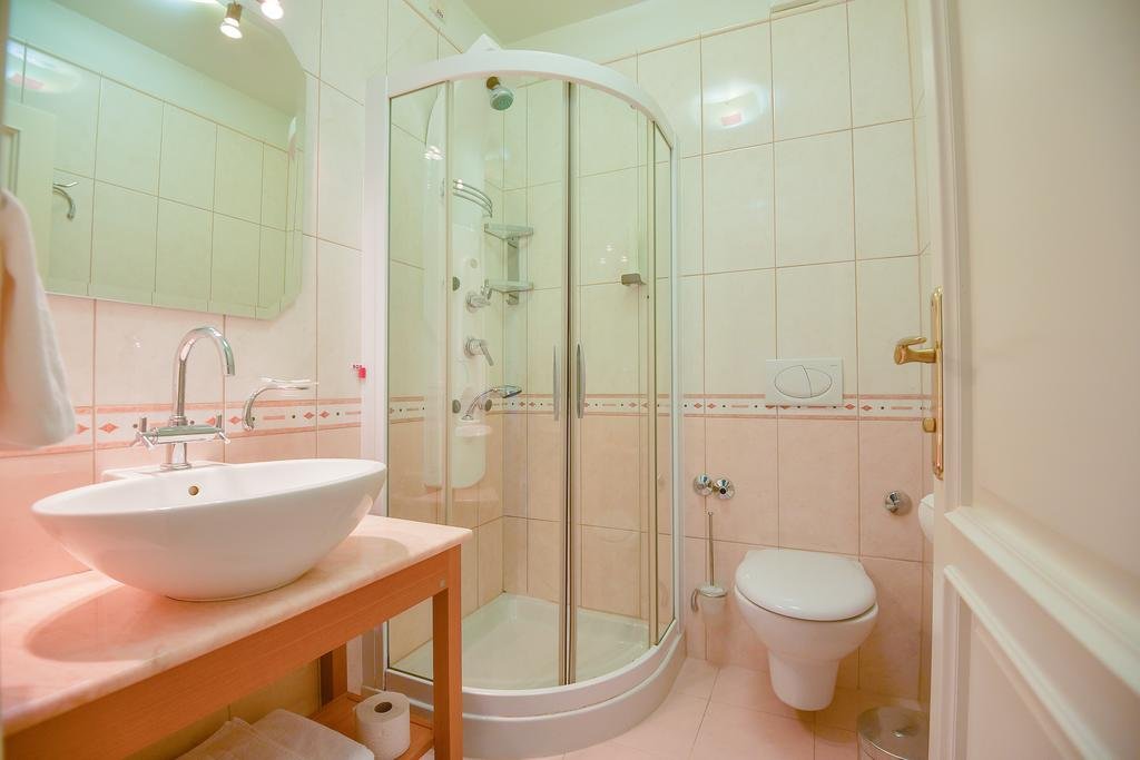 带海景的双人房