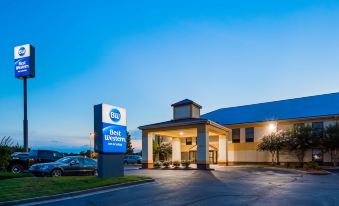 Best Western Hiram Inn  Suites