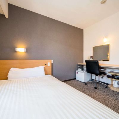 ワイドダブルスタンダードルーム（バス付き）-禁煙 スーパーホテル大津駅前 クーポン