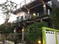 Tonkong Guesthouse & Restaurant