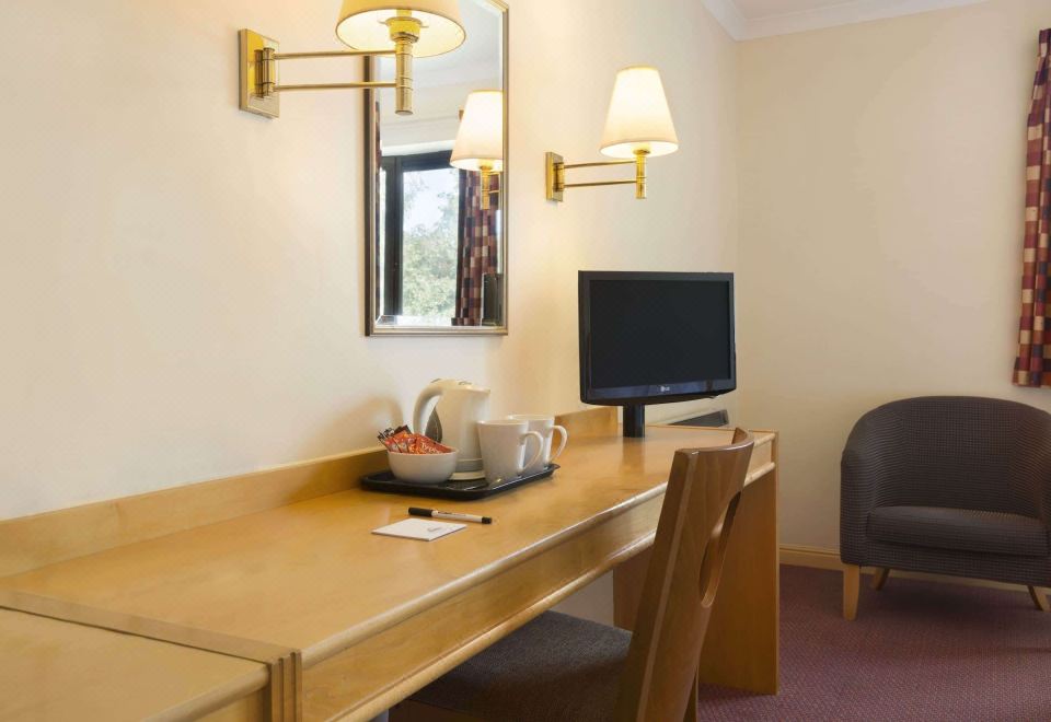 客房（1张双人床，带沙发）