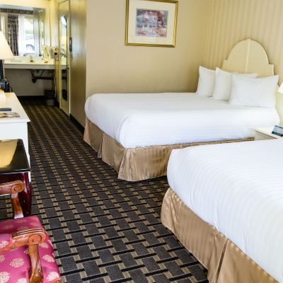 Single Room, 2 Queen Beds, Accessible Anaheim Carriage Inn Promo Code