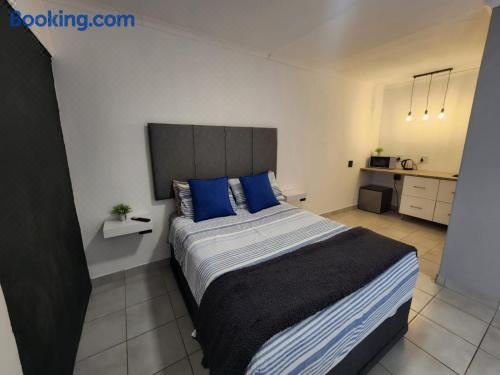 豪华大床一室房