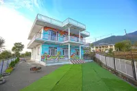 The Bunksters Bir Hotels in 