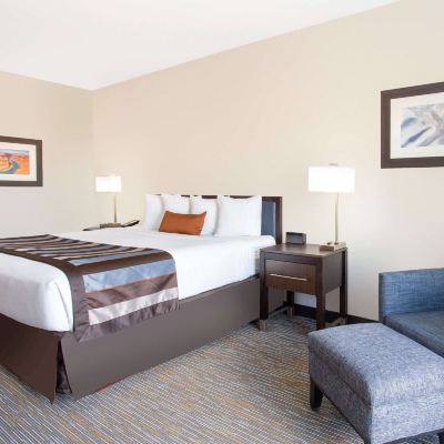 特大床房（禁煙） 佩奇鮑威爾湖蔚景温德酒店優惠