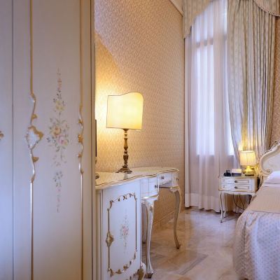 Family Room Hotel Canaletto Promo Code