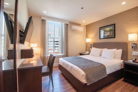 Strathcona Hotel