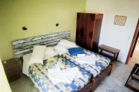 Yiannis Apartments