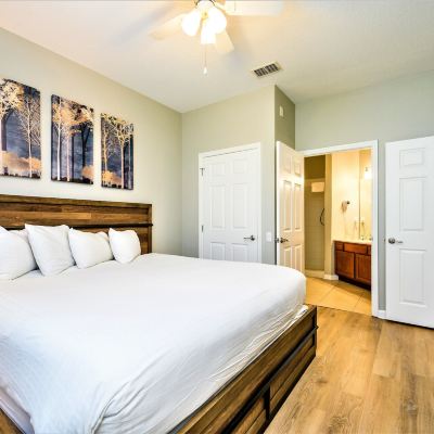 Deluxe Two-Bedroom Apartment Vista Cay Resort by Millenium at Universal Blvd Promo Code