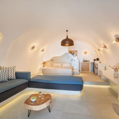 Grand Cave Suite With Outdoor Hot Tub Kasimatis by La Perla Promo Code
