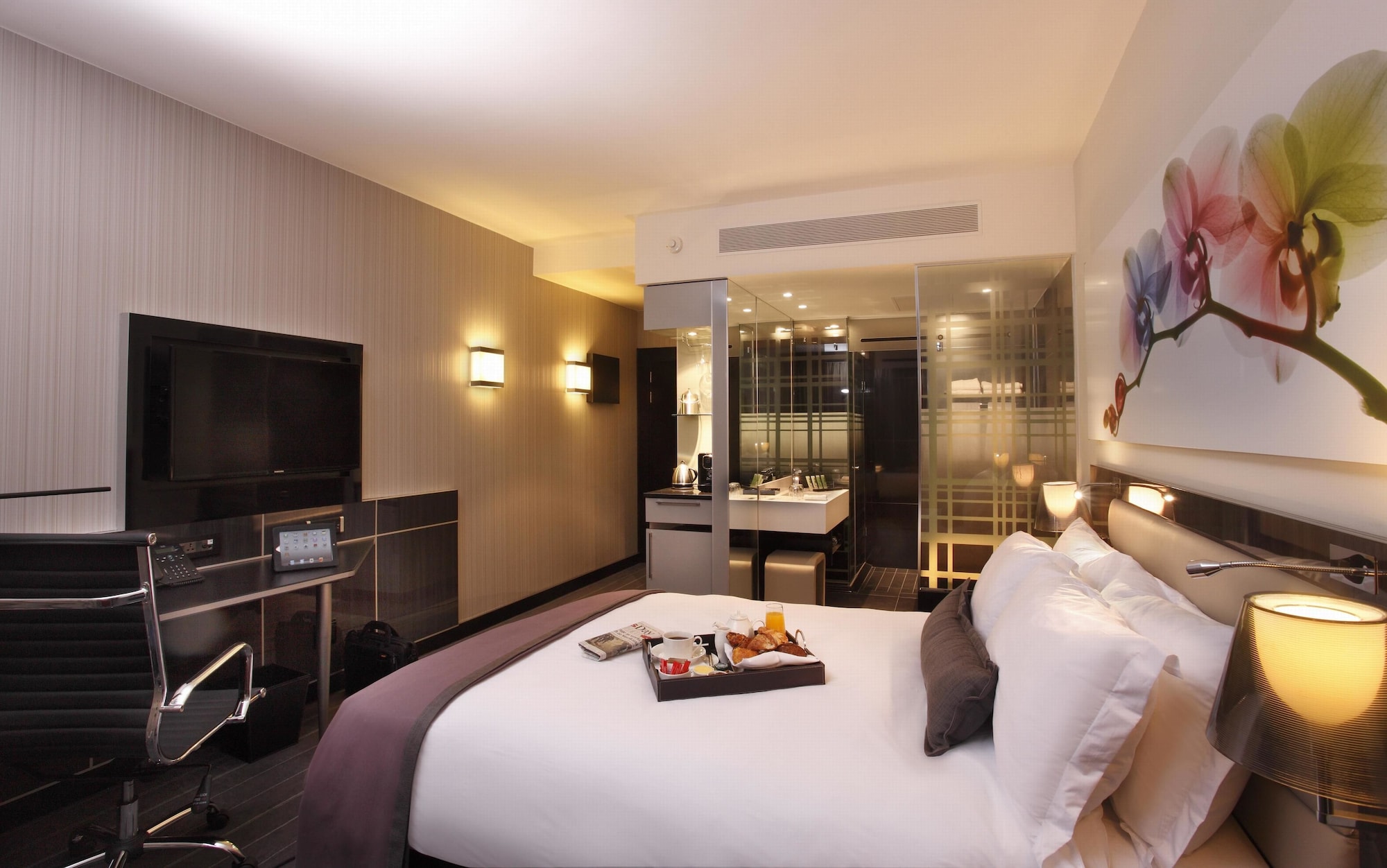 奢华双人房（1 张双人床）， 1 张大床， 阳台