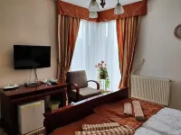 歐克飯店 住宿飯店