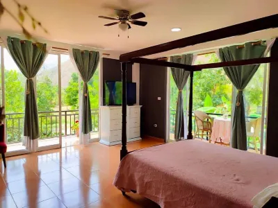 Zoila's Suite Escape Hotel di 