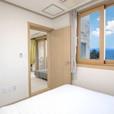 A Suite 201 (Room Living Room) 골든웨이브 펜션 태안 쿠폰