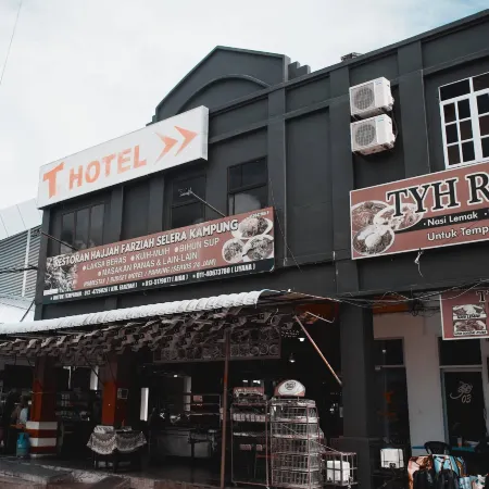 T Hotel Kuala Perlis Отели в г. Перлис
