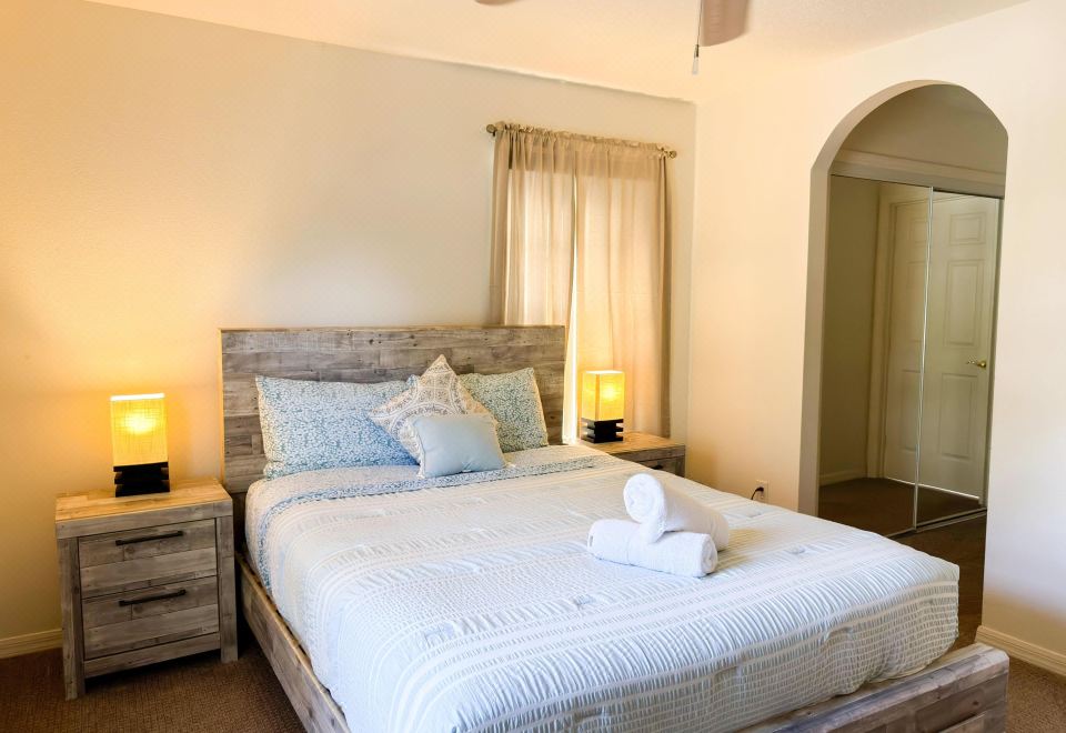 Private Pool, SPA And Game Room Escape-Beautiful Family Haven