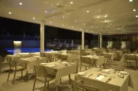 Sunrise Gardens Aparthotel