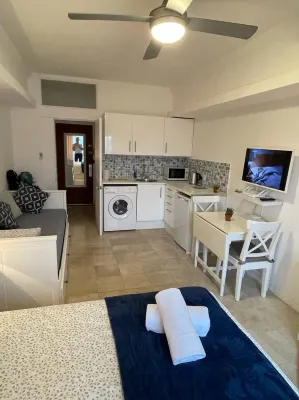 Charming Studio Apartment with Pool Access in Central Gibraltar