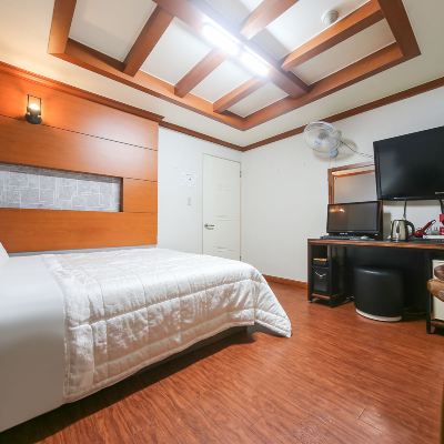 스탠다드룸 Changwon Palyongdong Click 쿠폰