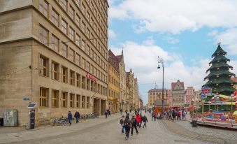 Wrocław Rynek Apartment by Renters