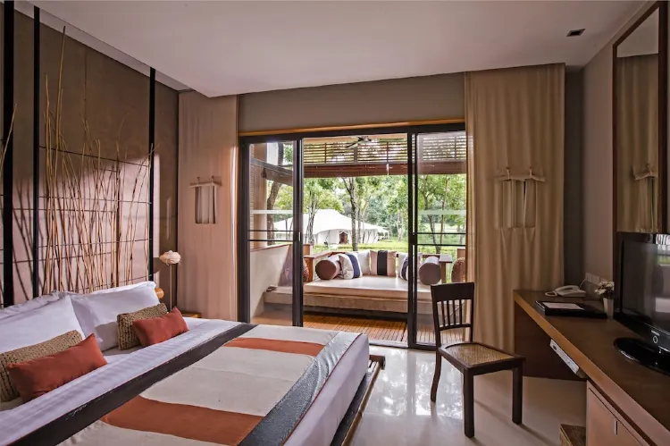 Plantation View Room