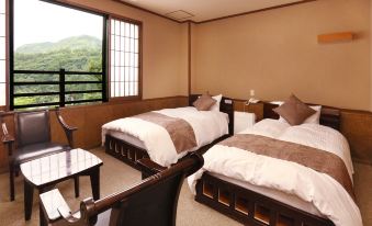 Ikenoyamasou - Housity