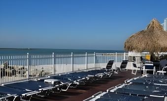 Gulfview Hotel - on the Beach