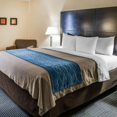King Room - Accessible - Non-Smoking Comfort Inn Gallup I-40 Exit 20 Promo Code