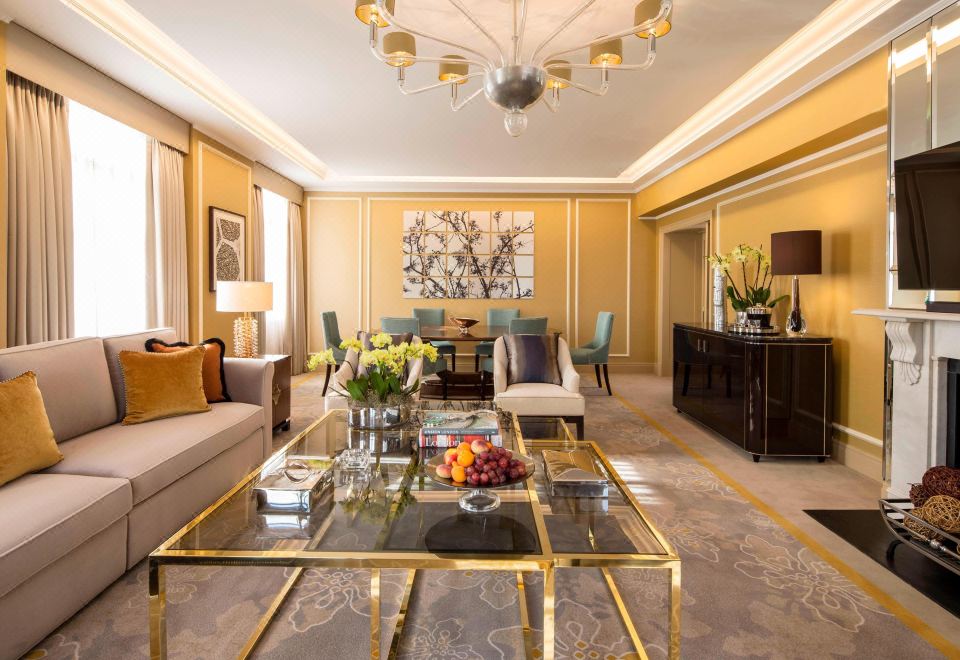 JW Marriott Grosvenor House LondonRoyal Suite, Executive Lounge Access, 1 Bedroom Larger Suite