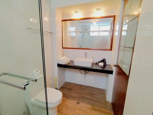 豪华特大床套房