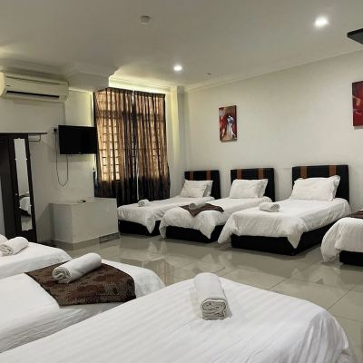 4 Katil asrama bercampur Kupon Hotel Mutiara Kgmmb