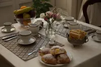 B&B Art Suite Santa Brigida Hotels in 